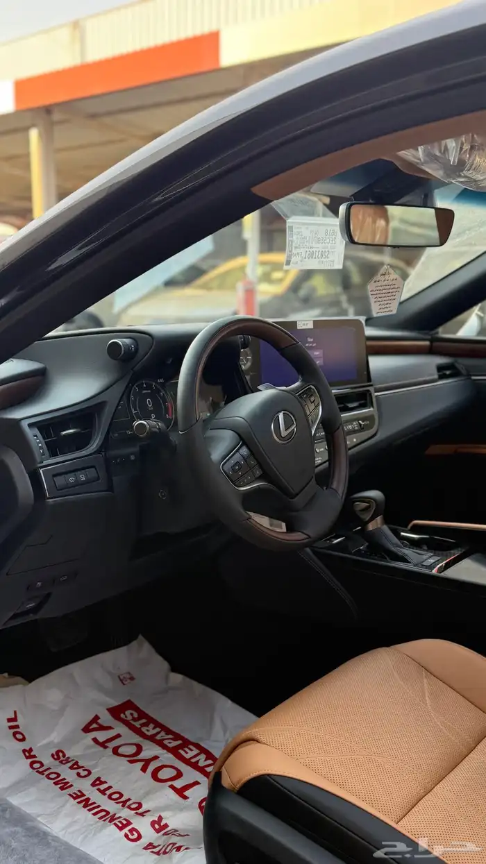 لكزس ES350CCموديل 2025 كاش وتقسيط 9
