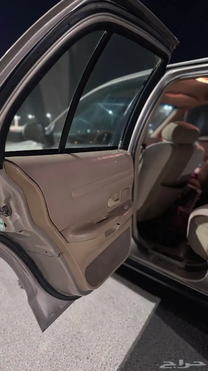 فورد فكتوريا موديل 1998 9