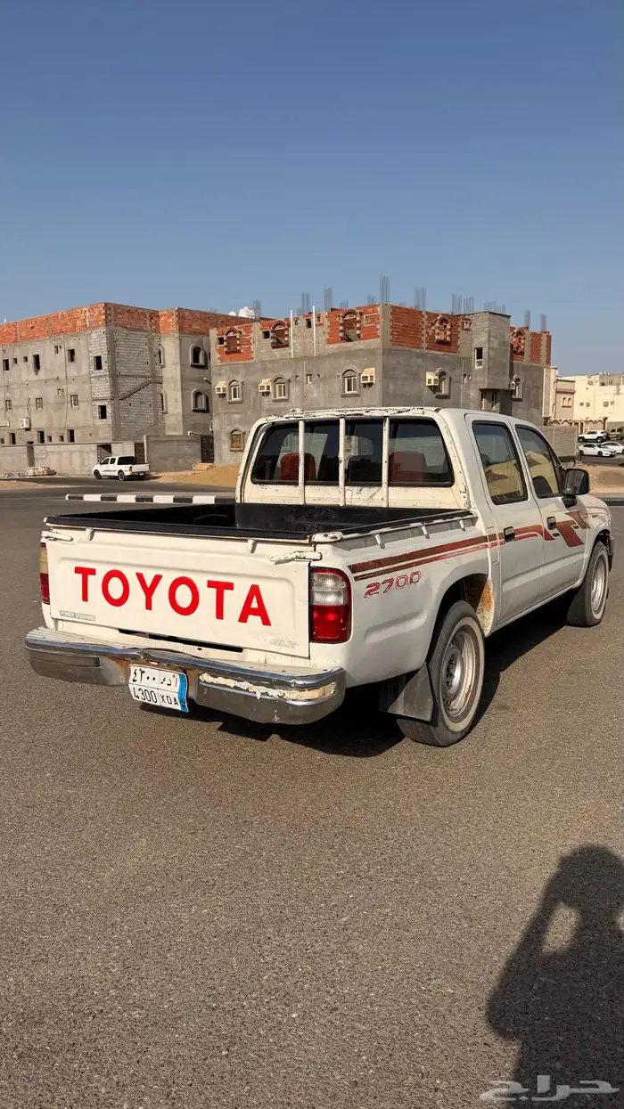 هايلوكس 2000 7
