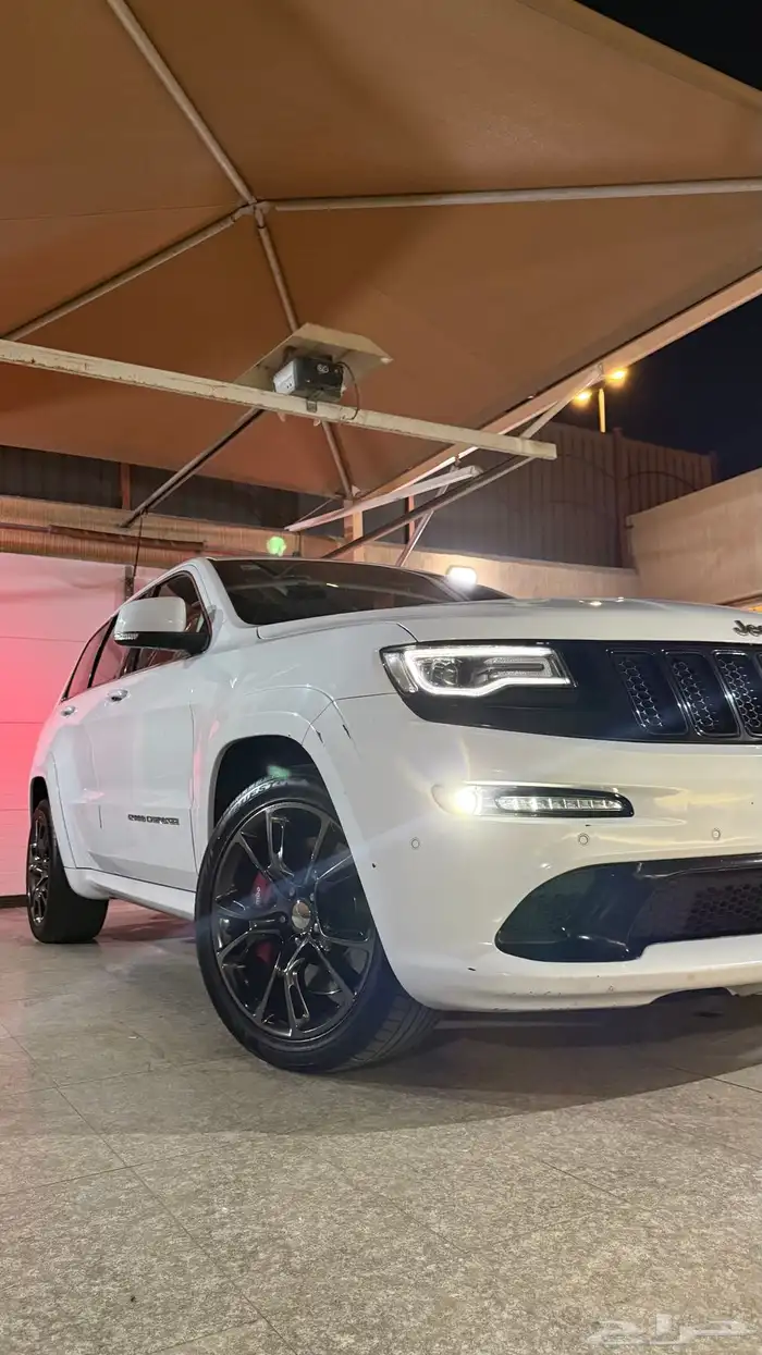 جيب قراند شروكي SRT 27