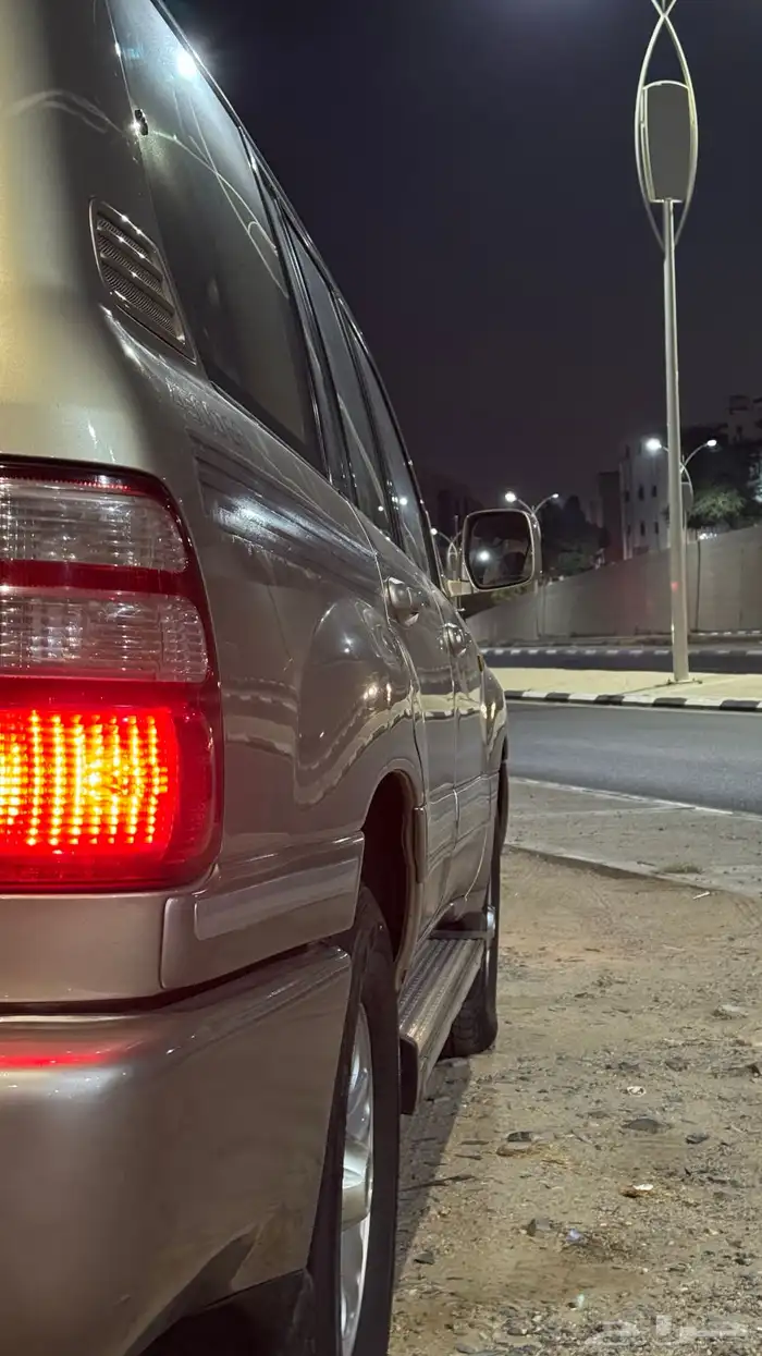 لاندكروزر GXR 2004 8