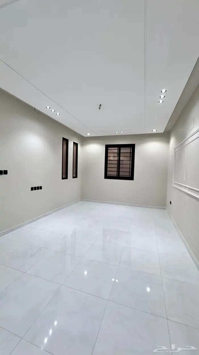 للبيع روف علوي بملحق ابهاالمحاله 24