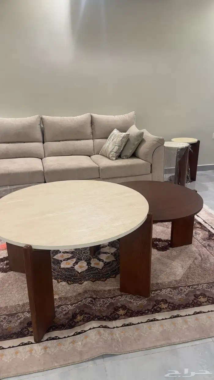 طاولات خدمة 0