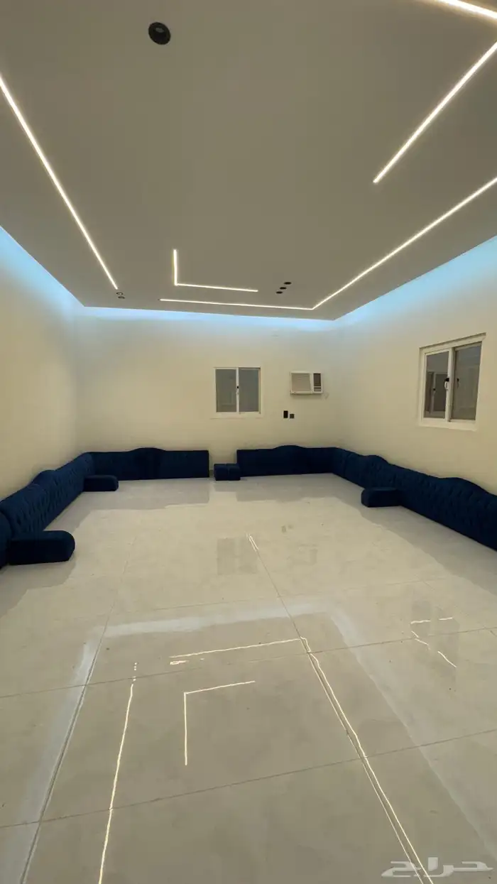 مساند ظهر تقريبا  4 5 0