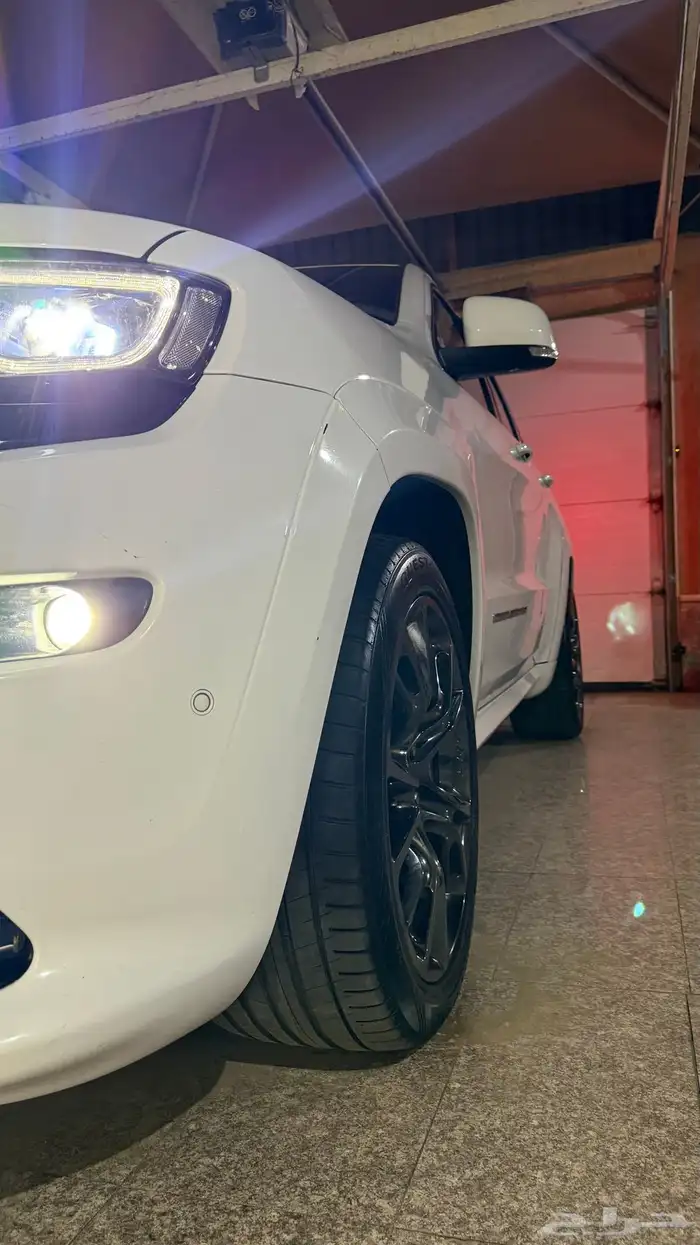 جيب قراند شروكي SRT 4