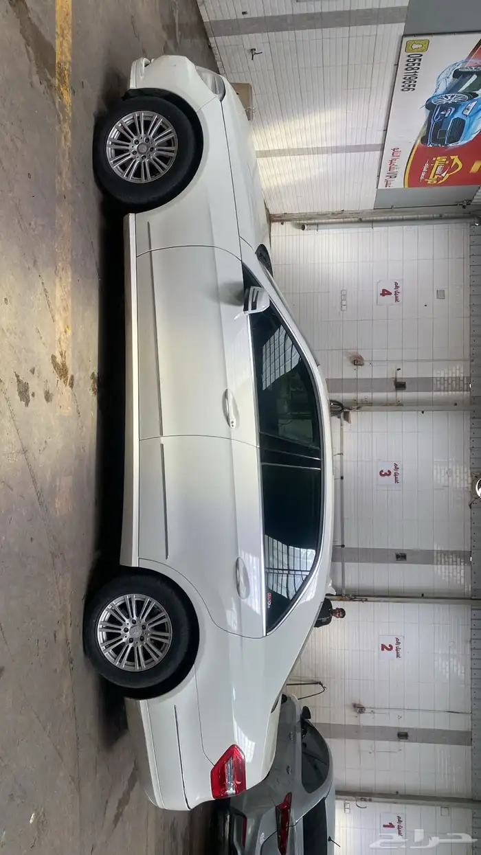 مورسدس 2011 e200 23