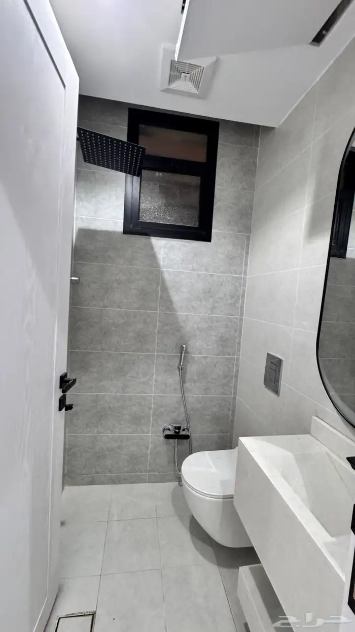 للبيع روف علوي بملحق ابهاالمحاله 17