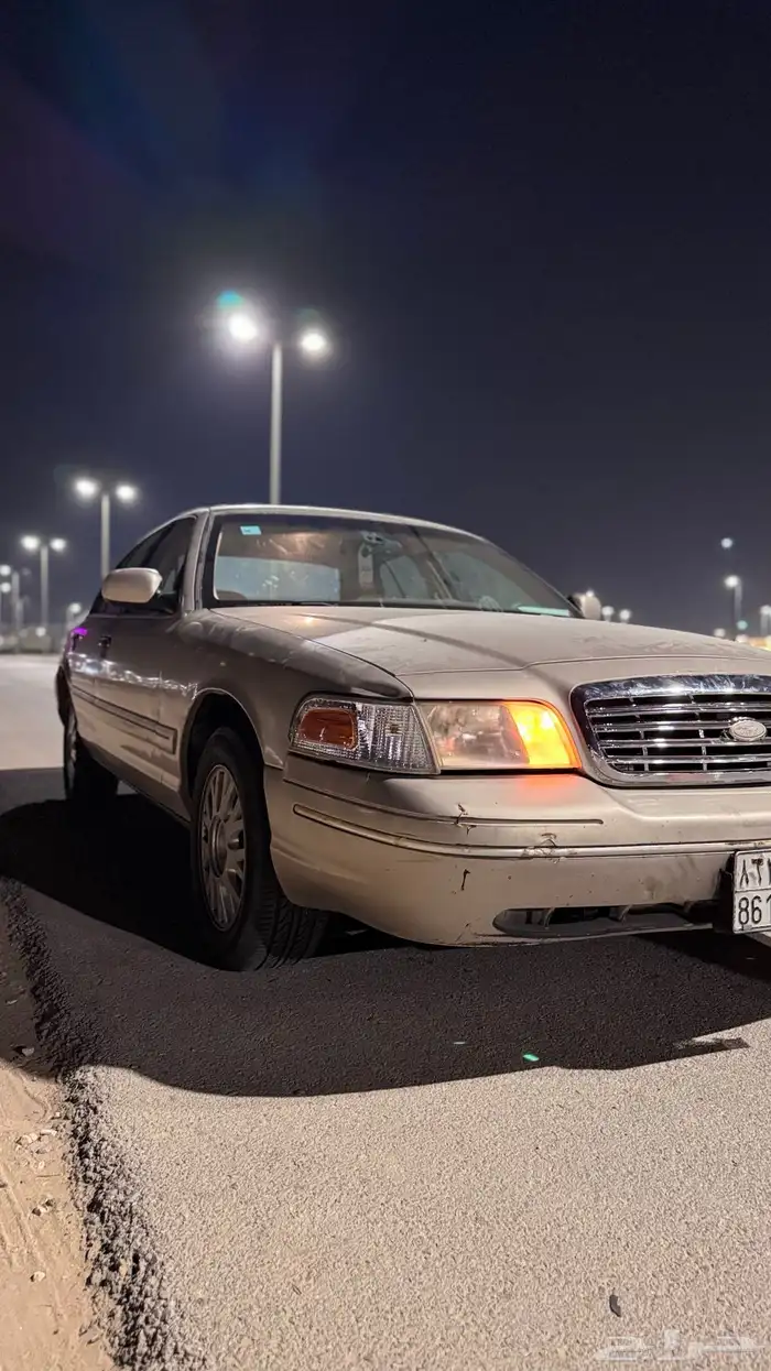 فورد فكتوريا موديل 1998 13