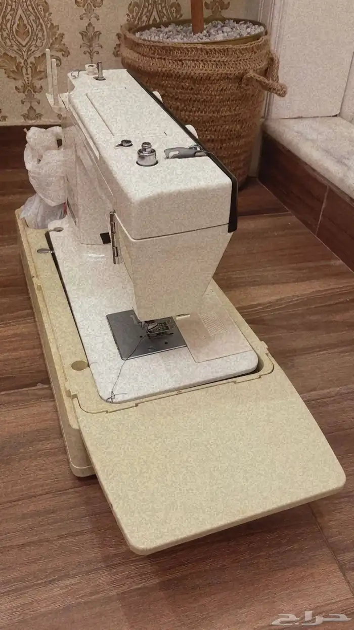 مكينة خياطه 0