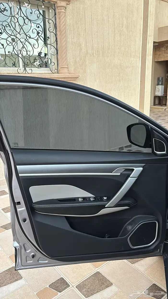 جيلي كولراي 12