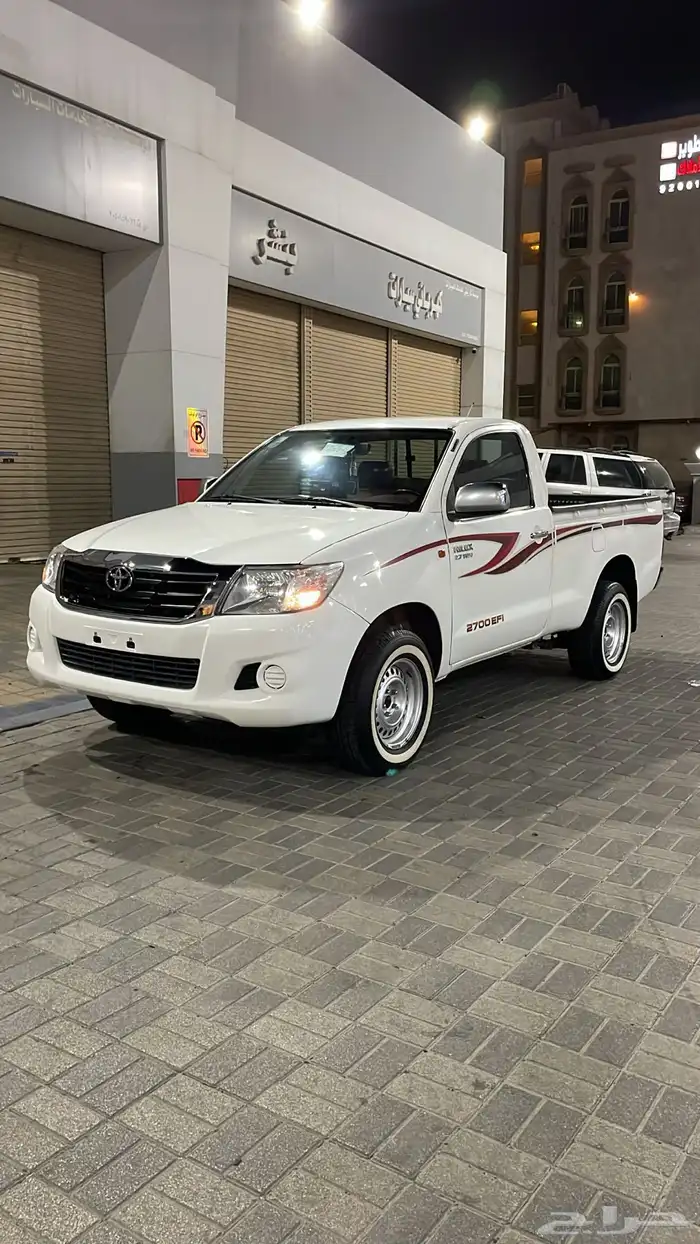 هايلكس 2014Gl ممشى 100km 2