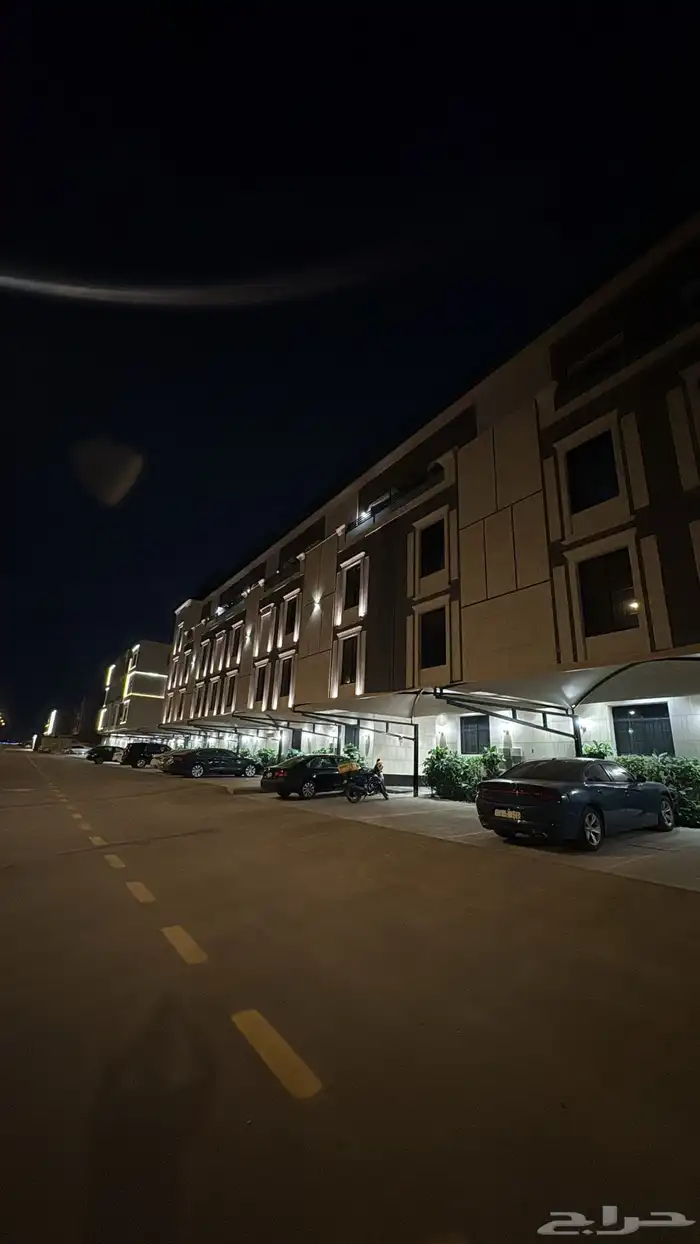 استديو سكنية بتصميم فندقية ف عمارة فاخرة 0