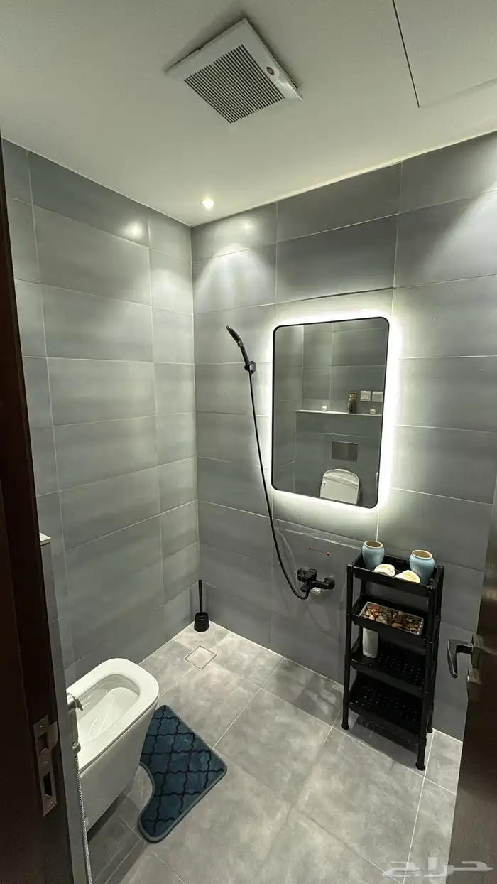 استديو سكنية بتصميم فندقية ف عمارة فاخرة 11