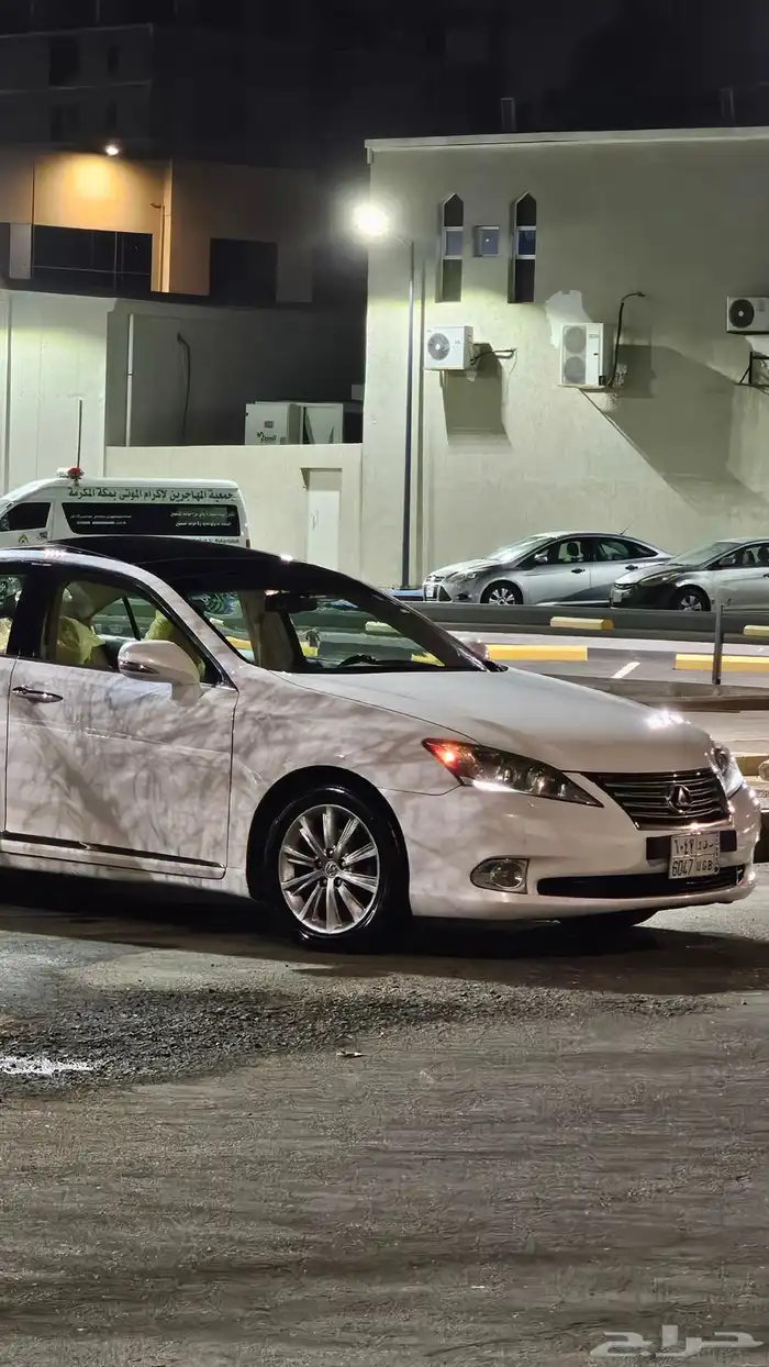 لكزس es350 موديل 2011 9