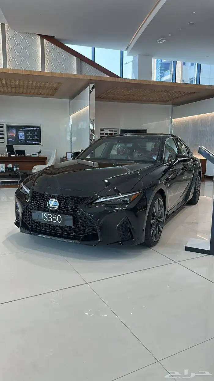 لكزس is350F 2025 0