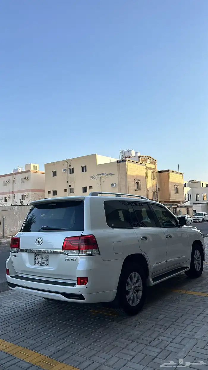 لاندكروزر 2016 VXR 3