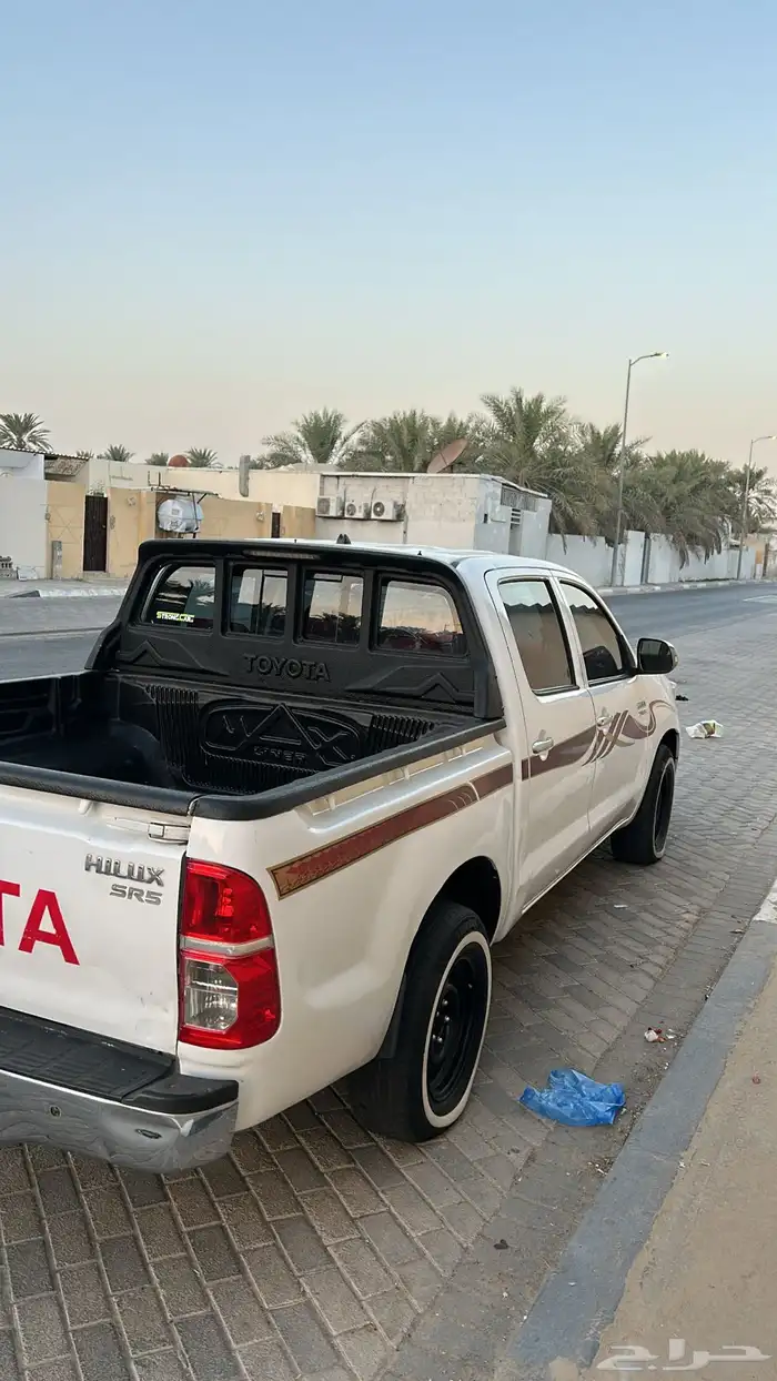 هايلوكس2012للبيع 1