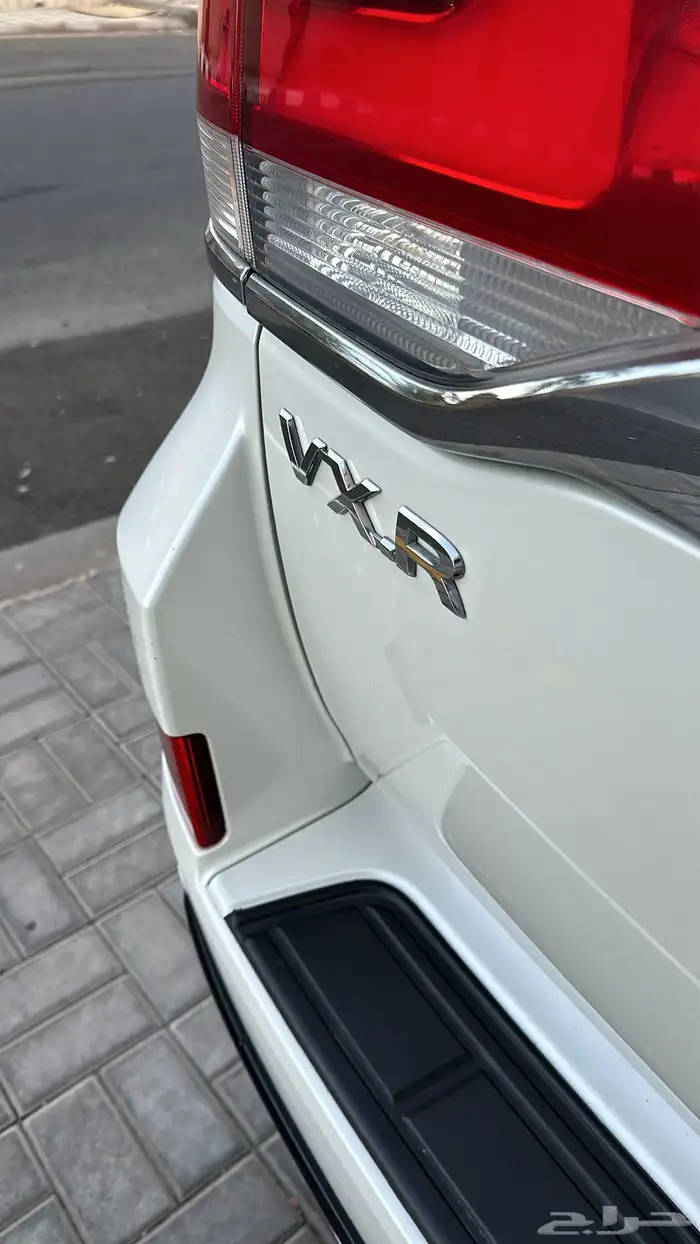 لاندكروزر 2016 VXR 15