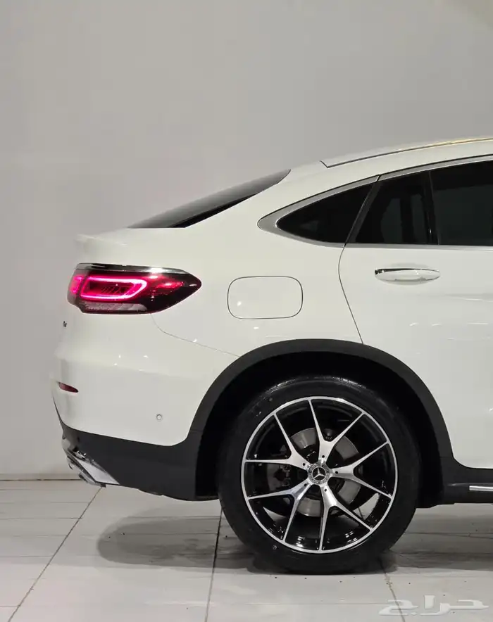مرسيدس GLC موديل 2020 بحالة الوكالة 7