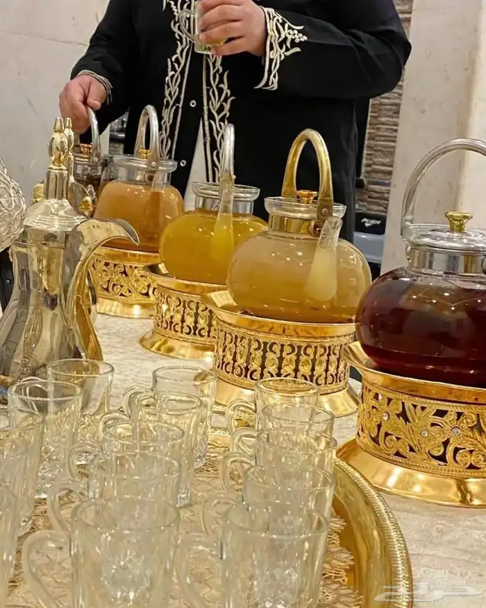 للحفلات والمناسبات قهوجينن وصبابين كراسي بنوعها اطولات بأنوا 9