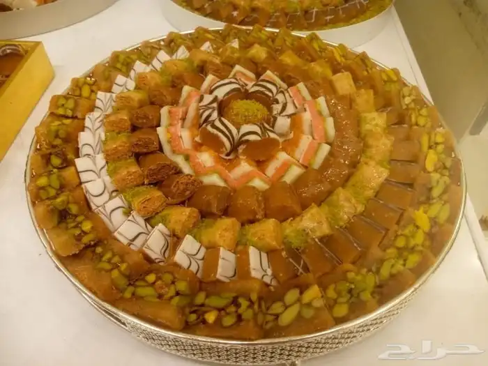 بائع شوكلاته وحلويات 3