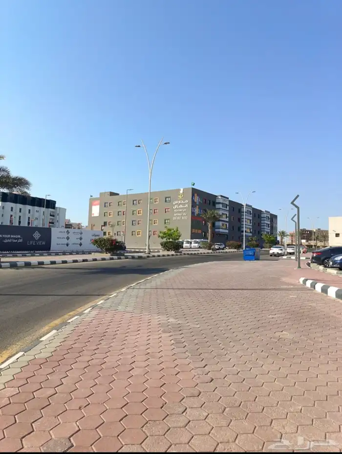 شقة فاخرة وموقع مميز للبيع 17