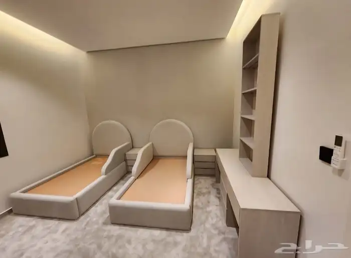 سرير أنيق بتصميم عصري وجودة عالية  خامات ممتازة ومتانة قوية. 6