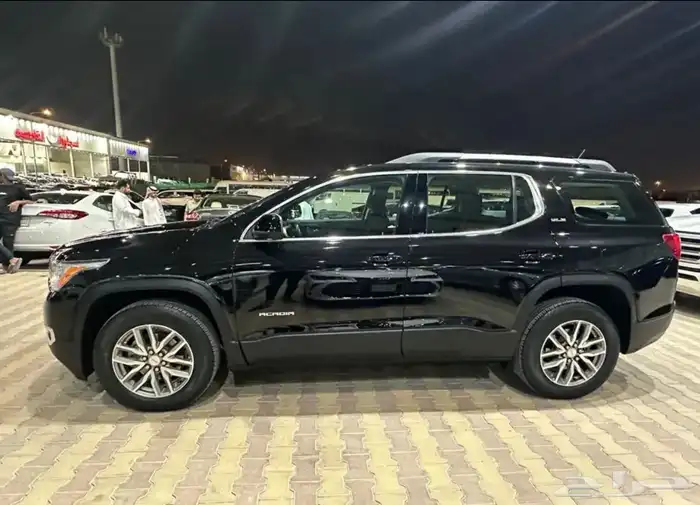 جمس اكاديا SLE موديل 2019 نص فل نضيف جدا 4
