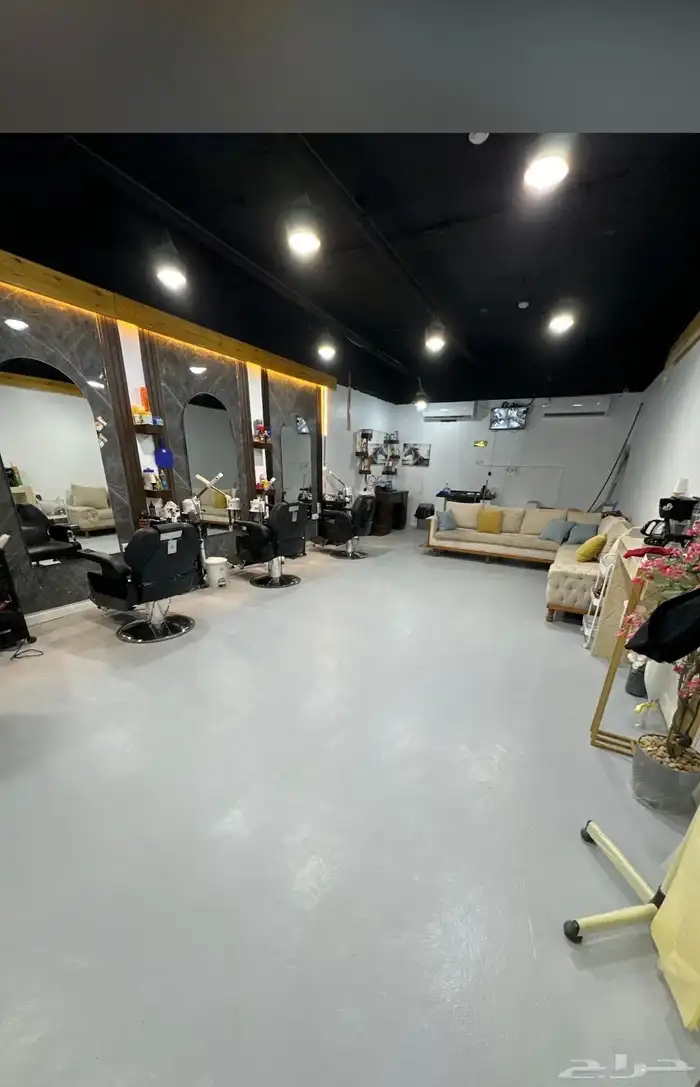 للبيع صالون رجالي حلاقه بكامل معداته 2