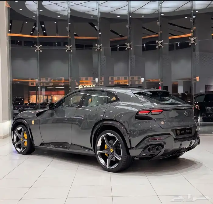 Ferrari Purosangue 6