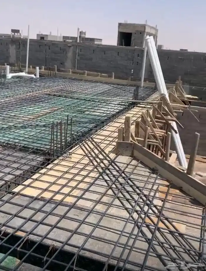 مشرف بناء 1