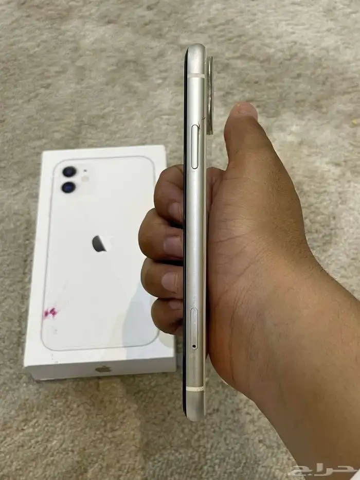 ايفون 11 للبيع 4