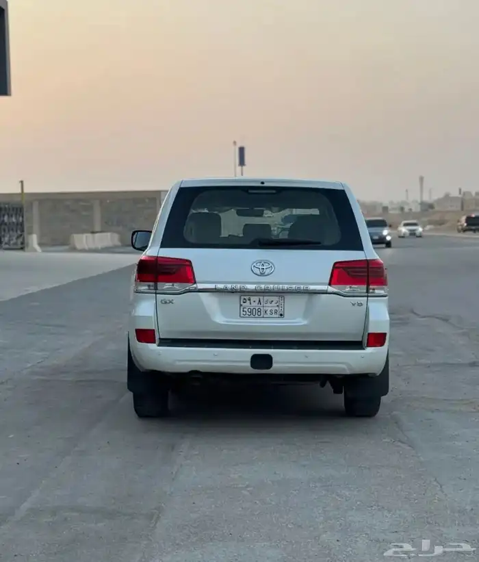 لاند كروزر 5