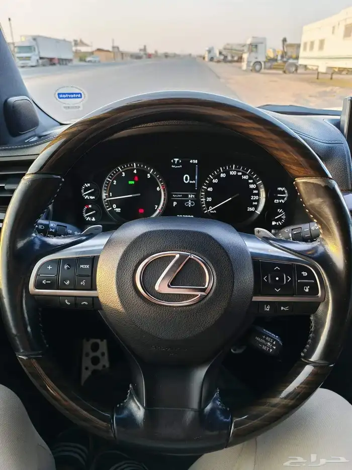 لكزس 26