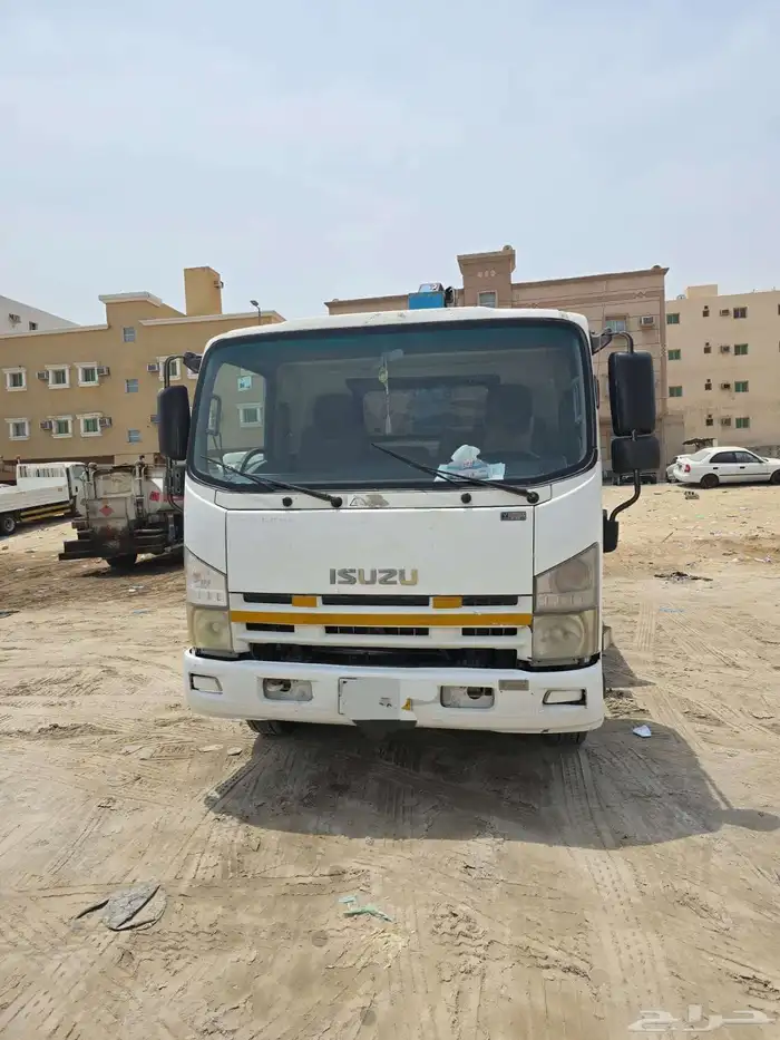 Isuzu dayna NPR 2012 0