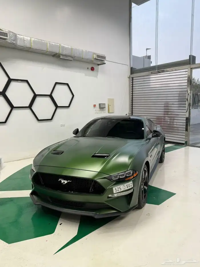 موستنج GT Premium موديل 2022-اللون الأخضر النادر- شبه جديده 10