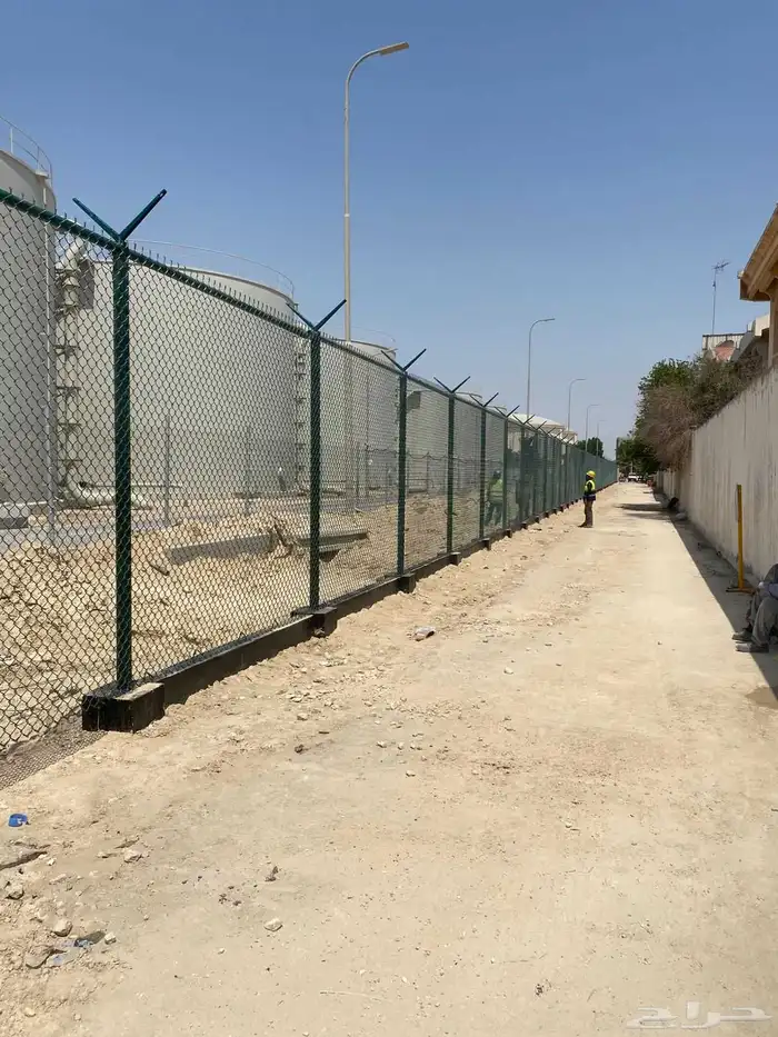 تركيب شبوك سياج بجميع انواعه 0