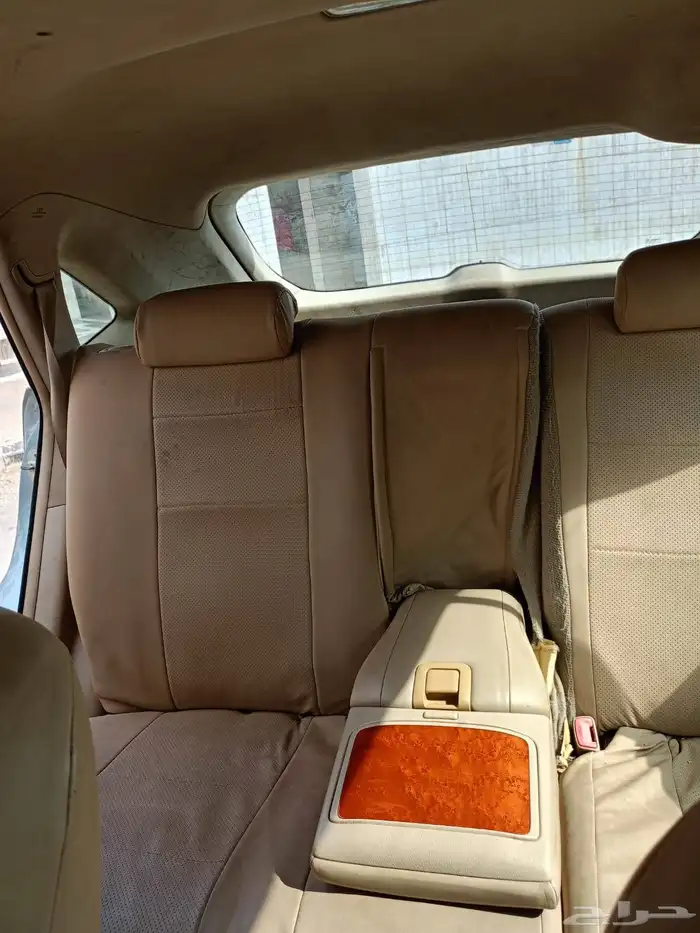 للبيع سيارة لكزس الفئة   أر أكس 330 Lexus RX 330 سنة الصنع 6