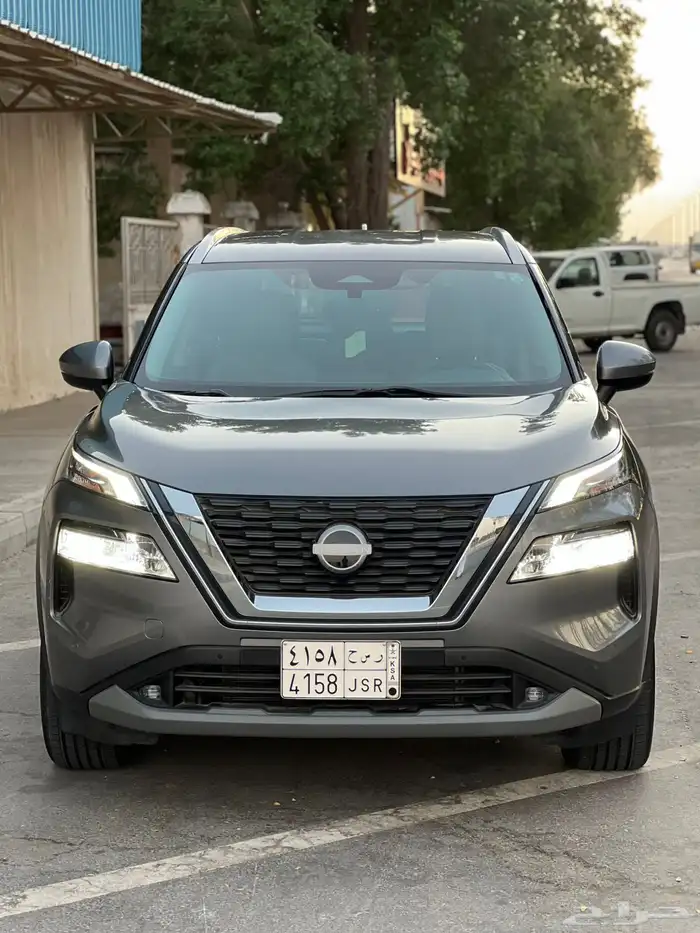 نيسان اكس تريل2023 الممشى51 الف نص فل 2
