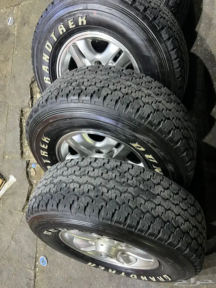 جنوط لكزز جيب لاند شفه نيكل مع كفرات دنلوب 275.70.16 ت23 14