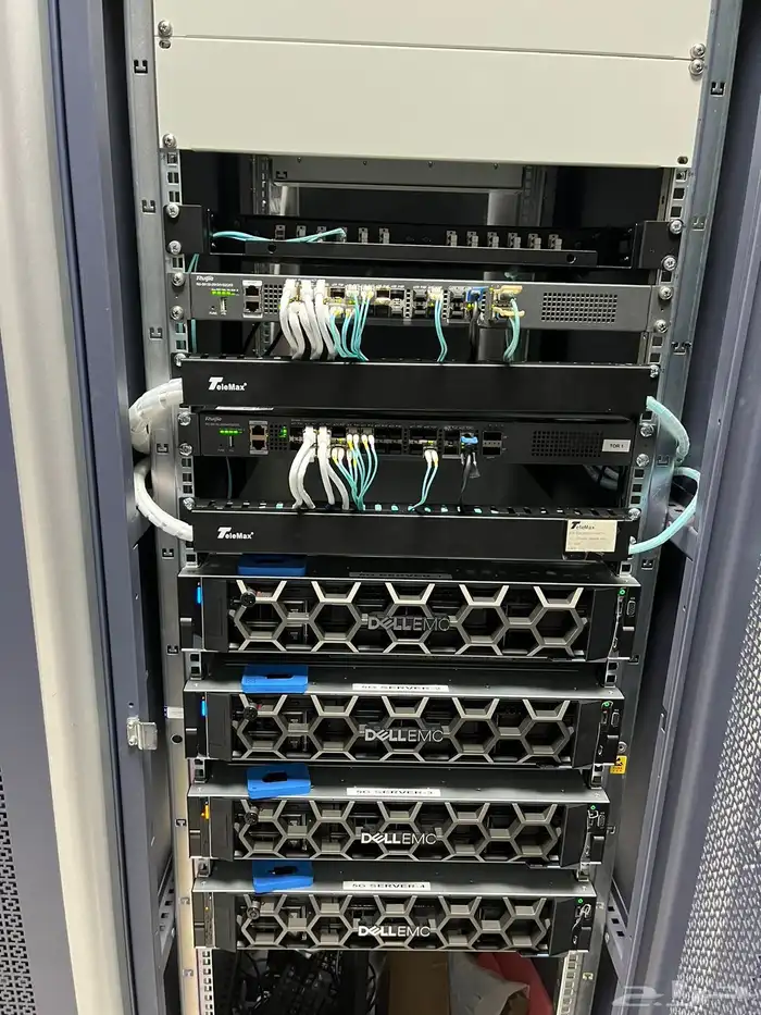 خدمة تركيب كبائن شبكية كبيرة باحترافية عالية 3