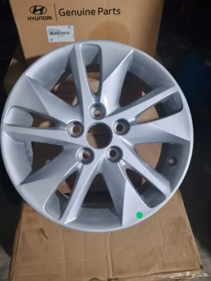 يوجد لدينا جميع انواع الجنوط وجميع مديلات السيارات 19