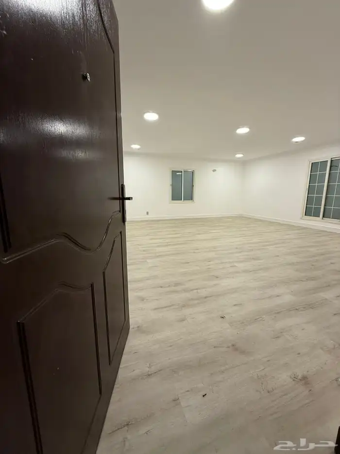 شقة بحي البندرية الخبر للايجار 12