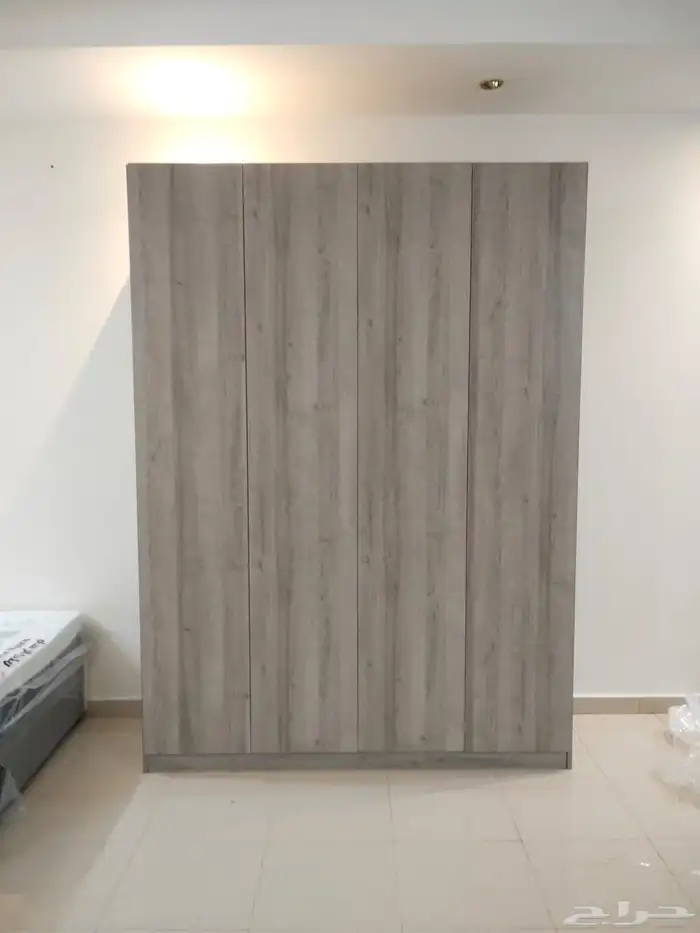 غرفة نوم كاملة  أثاث منزلي  سرير ودولاب وبطانيات 4