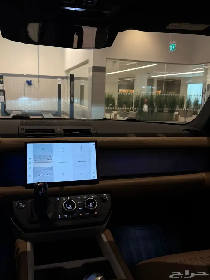 ديفندر للايجار 6