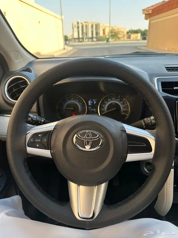 للبيع تويوتا راش واجن 2022 نص فل G 19