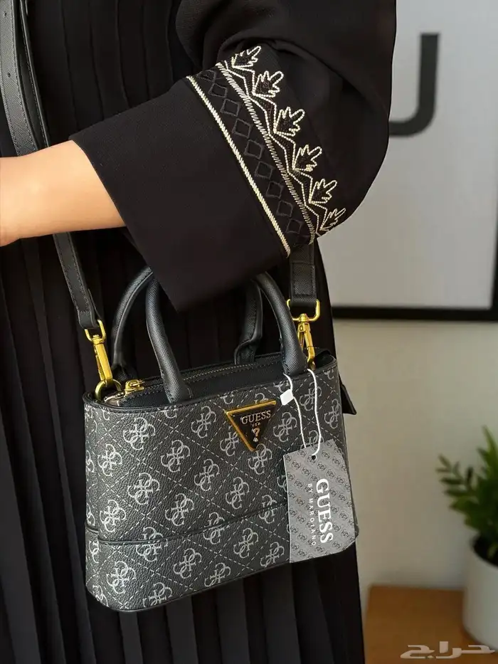 شنط ماركات درجه اولى 41