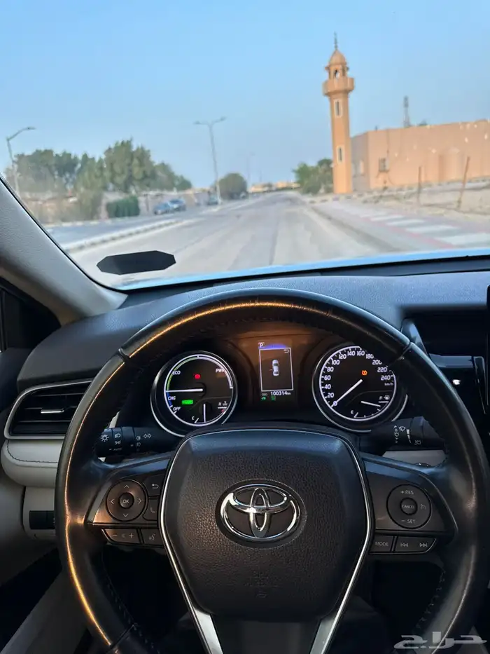 للبيع كامري GLE 2022 فل كامل هايبرد 5
