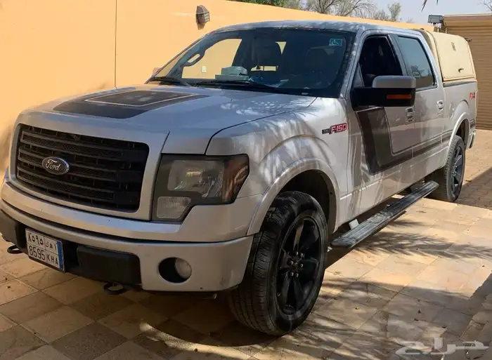 فورد F150 موديل 2014 نظيف مع الوالد 4