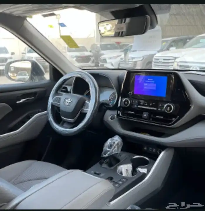 تويوتا هيلندر GLE 2025 4